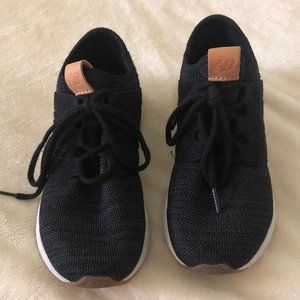 New Balance Cruz Tennis Shoe